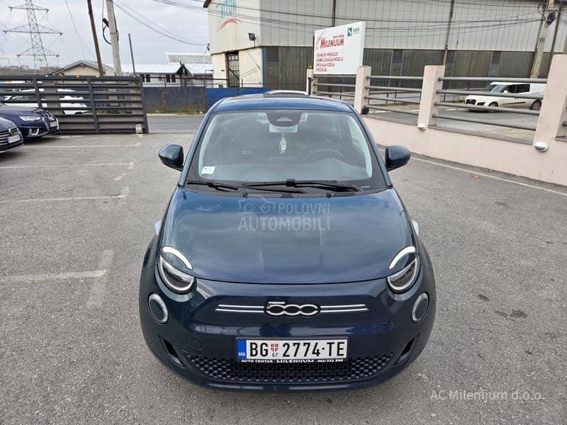 Fiat 500e 
