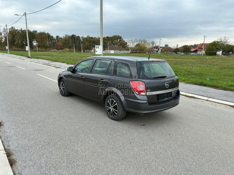 Opel Astra H 