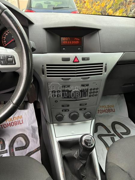 Opel Astra H 