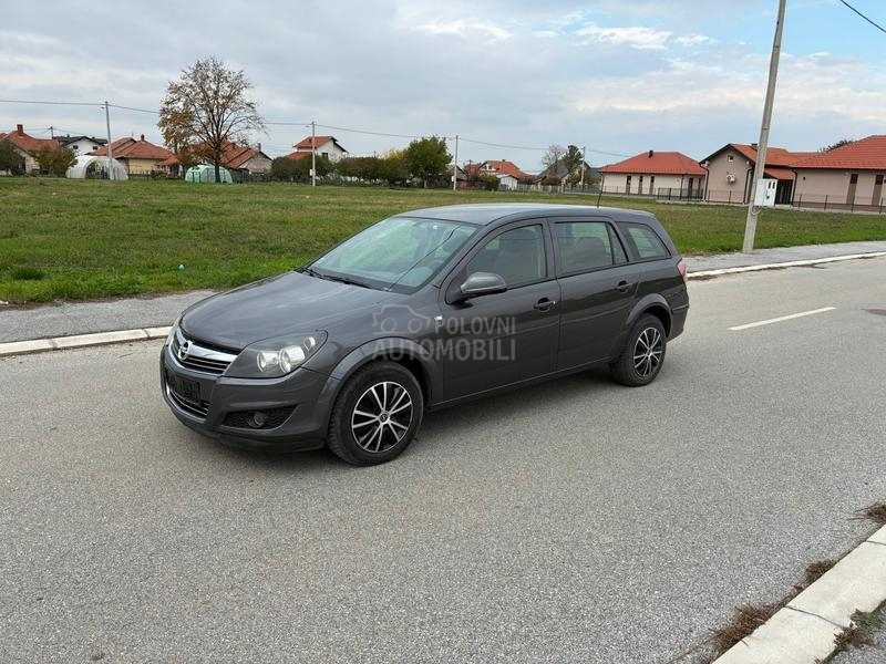 Opel Astra H 