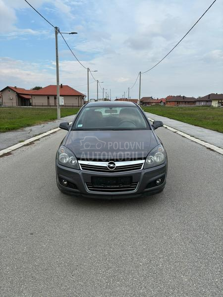 Opel Astra H 