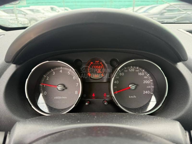 Nissan Qashqai + 2 TEKNA