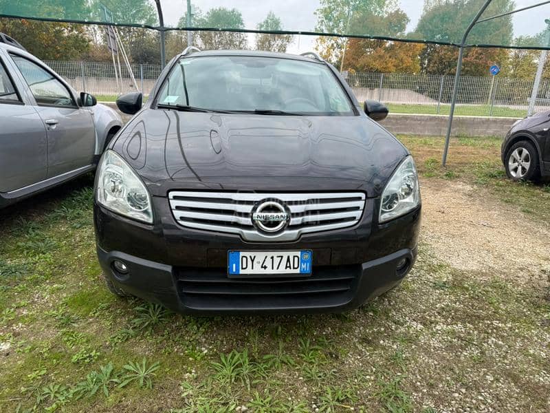 Nissan Qashqai + 2 TEKNA