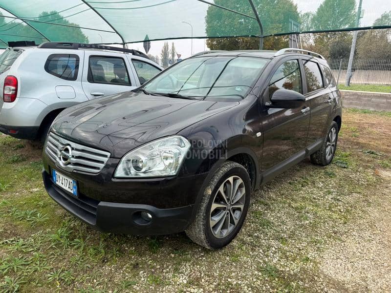 Nissan Qashqai + 2 TEKNA