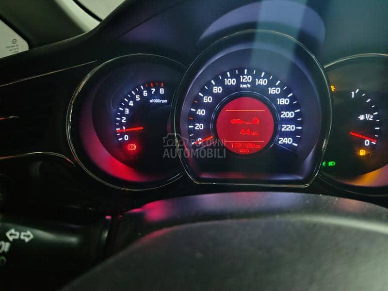 Kia cee`d sw 1.0 T-GDI