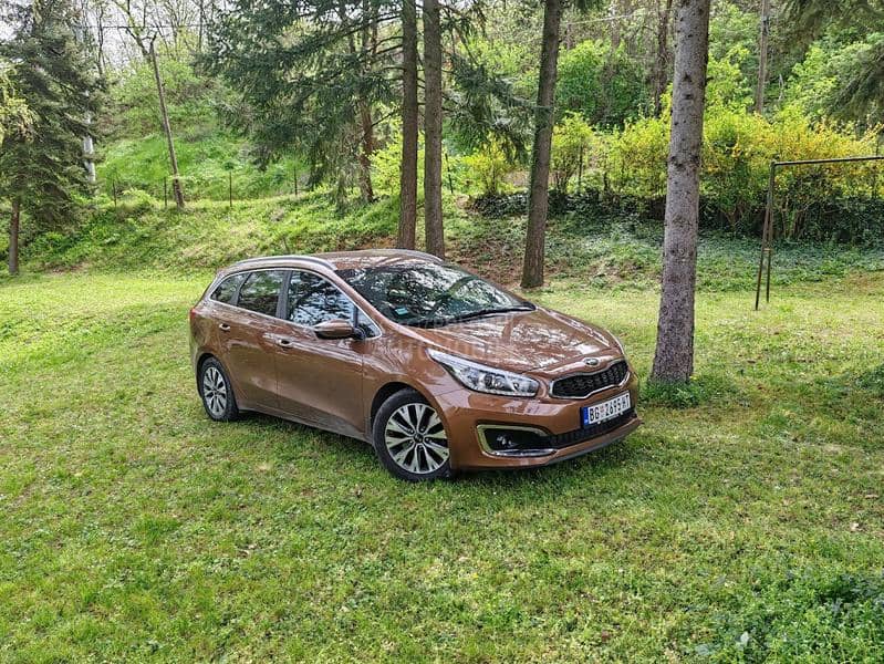Kia cee`d sw 1.0 T-GDI