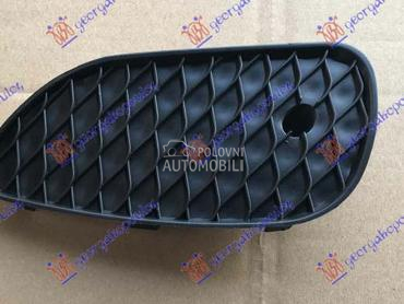 RESETKA PREDNJEG BRANIKA za Mercedes Benz GLA Klasa od 2014. do 2017. god.