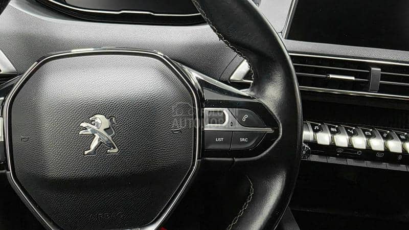 Peugeot 3008 1.2i PureTech