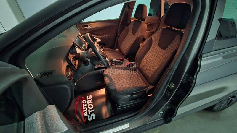 Opel Crossland X  1.2 Edition