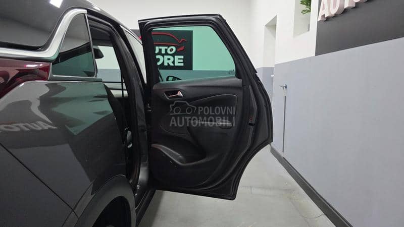 Opel Crossland X  1.2 Edition