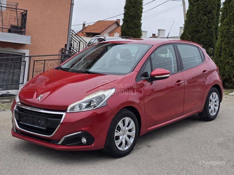 Peugeot 208 