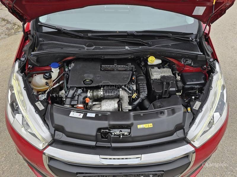 Peugeot 208 