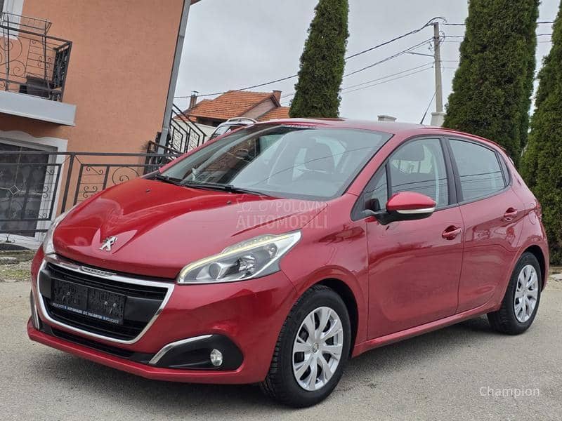 Peugeot 208 