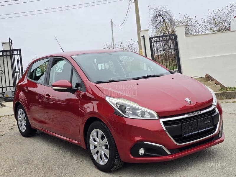 Peugeot 208 