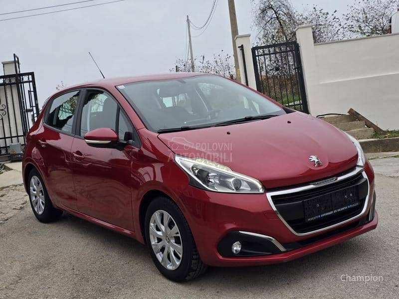 Peugeot 208 