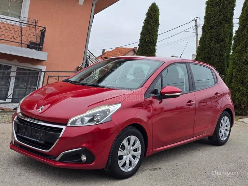 Peugeot 208 