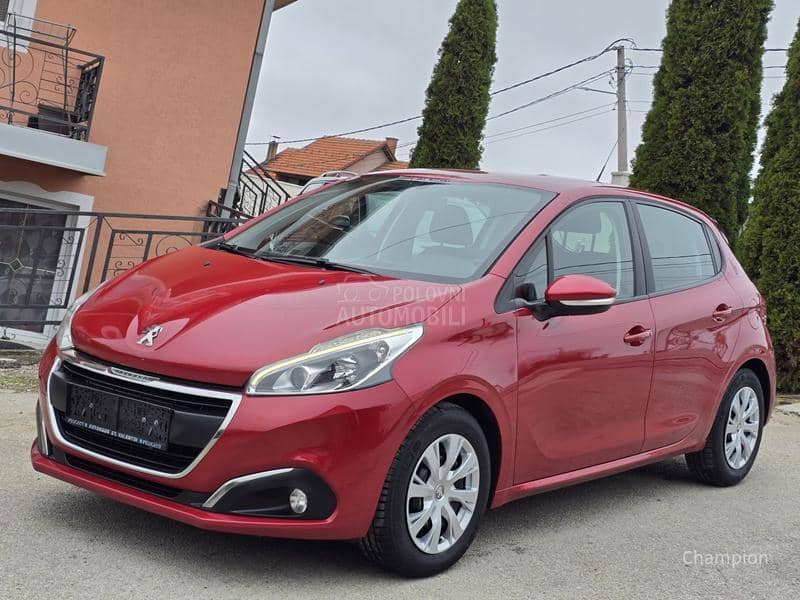 Peugeot 208 
