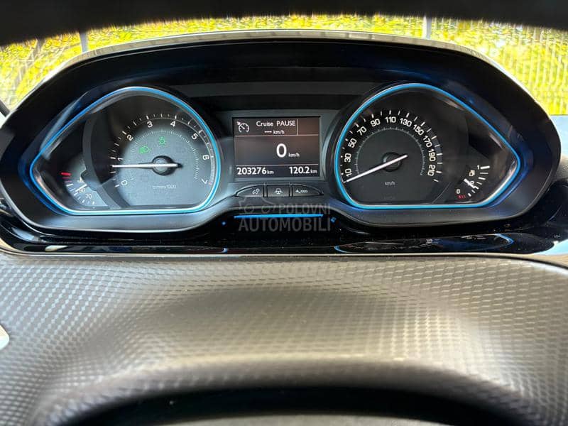 Peugeot 2008 Allure 1.6b