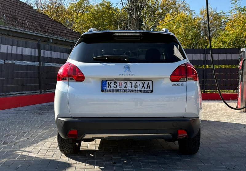 Peugeot 2008 Allure 1.6b