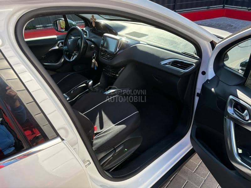 Peugeot 2008 Allure 1.6b