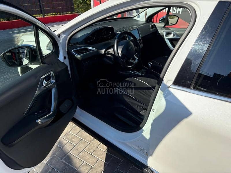 Peugeot 2008 Allure 1.6b