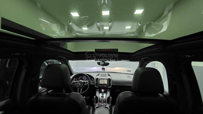 Porsche Cayenne 3.0 Hybrid