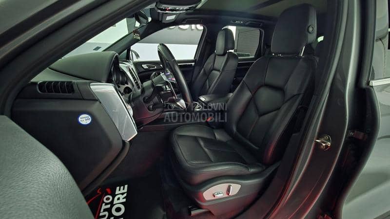 Porsche Cayenne 3.0 Hybrid