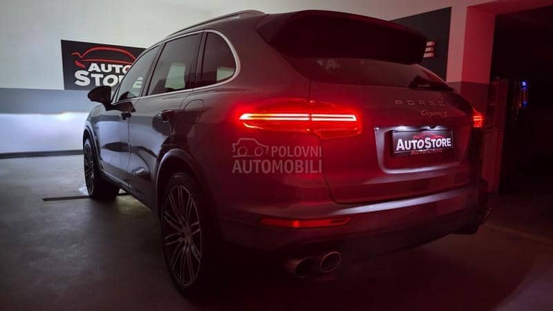 Porsche Cayenne 3.0 Hybrid