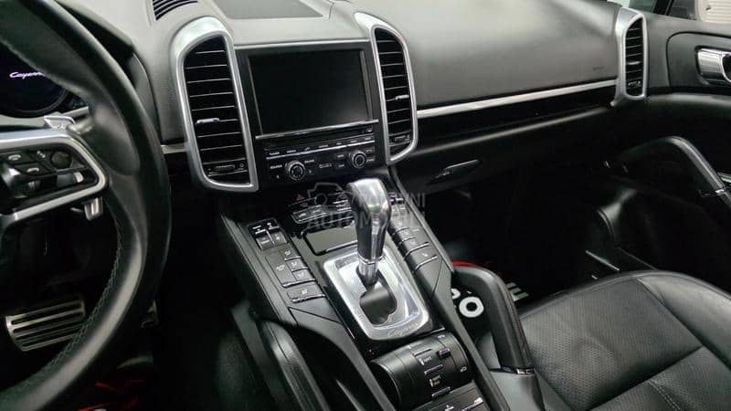 Porsche Cayenne 3.0 Hybrid