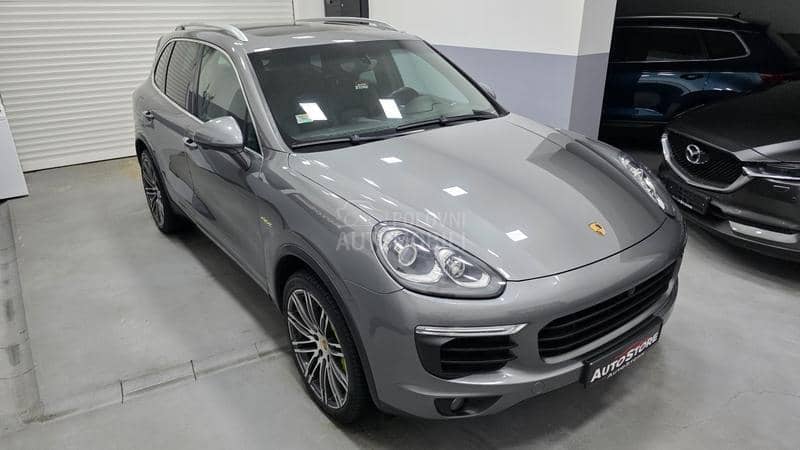 Porsche Cayenne 3.0 Hybrid