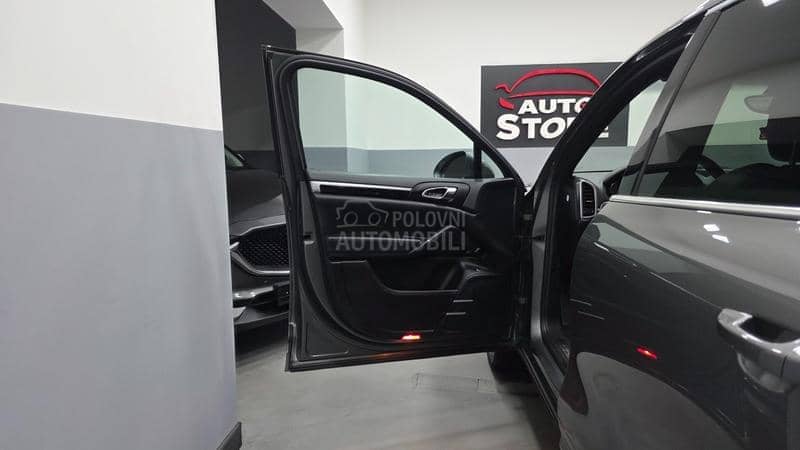 Porsche Cayenne 3.0 Hybrid