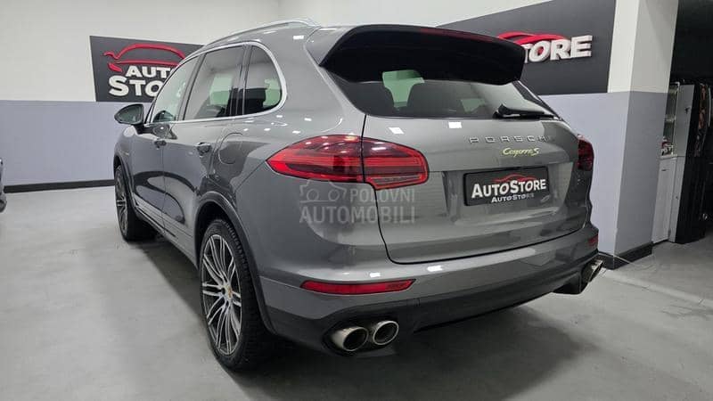 Porsche Cayenne 3.0 Hybrid