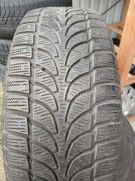 Bridgestone 225/60 R18 Zimska
