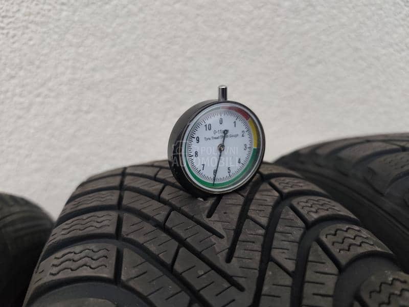 Pirelli 185/60 R15 Zimska