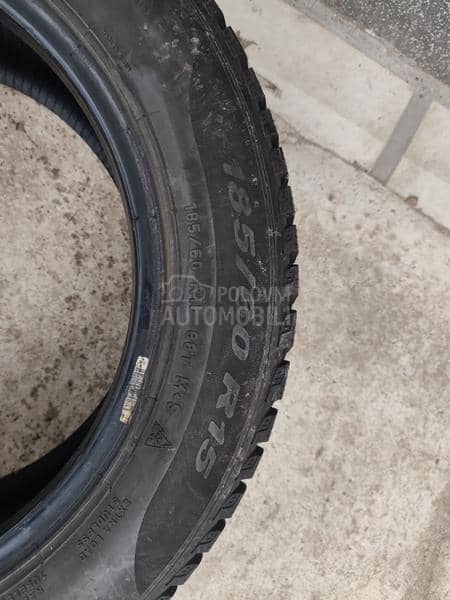 Pirelli 185/60 R15 Zimska