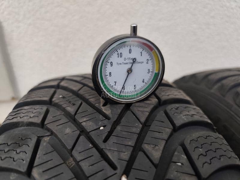 Pirelli 185/60 R15 Zimska