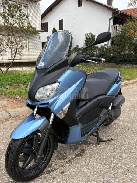 Yamaha X Max 125