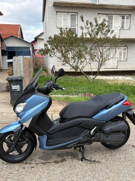 Yamaha X Max 125