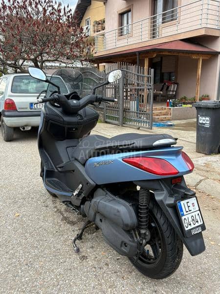 Yamaha X Max 125