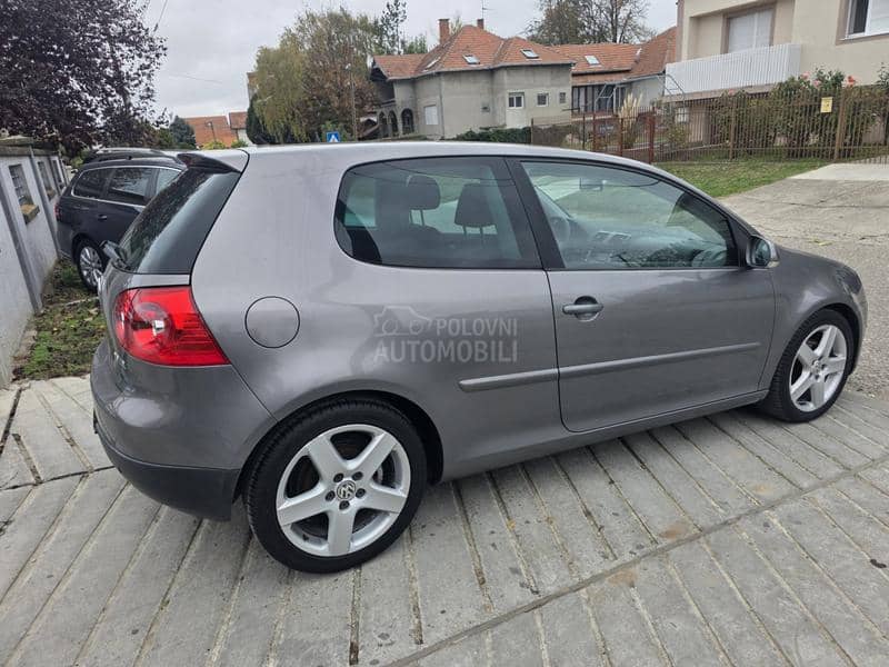 Volkswagen Golf 5 
