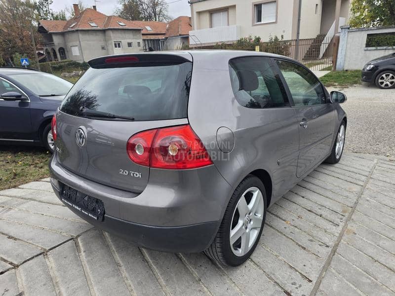 Volkswagen Golf 5 