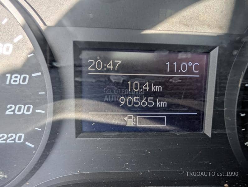 Mercedes Benz Vito Garan 12 mes.