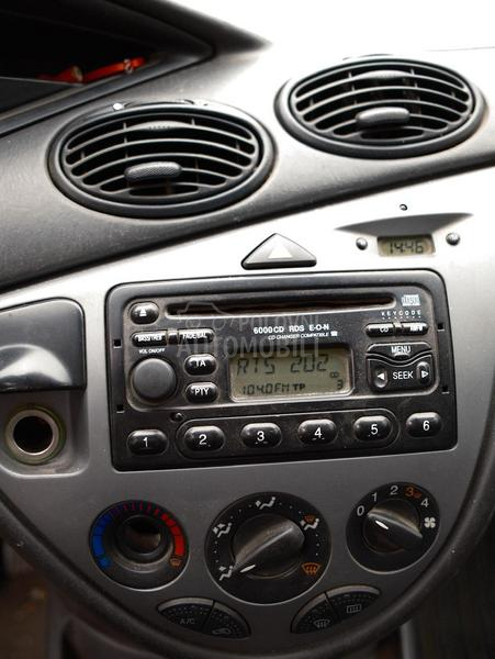 Ford Focus 1.6 zetec