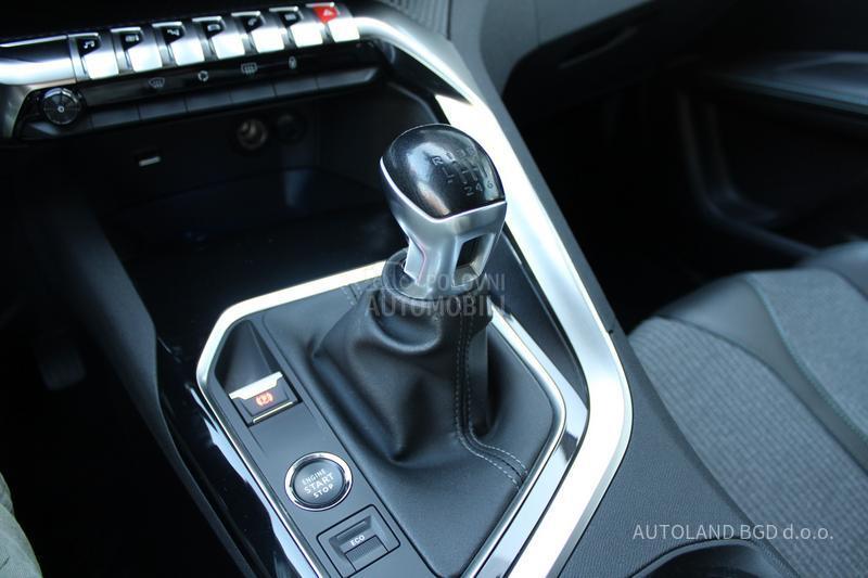 Peugeot 3008 1.2 PURETECH