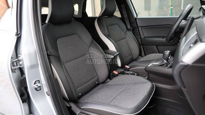 Renault Captur Hybrid 1.6 Intens