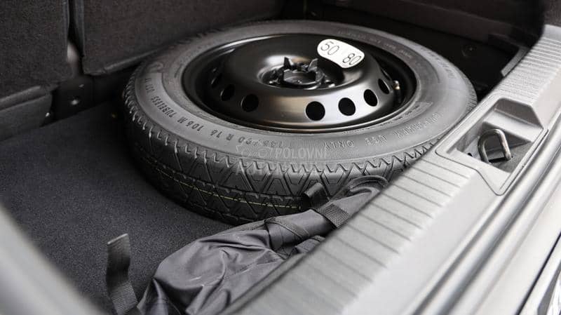 Renault Captur Hybrid 1.6 Intens