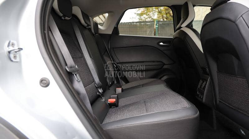 Renault Captur Hybrid 1.6 Intens