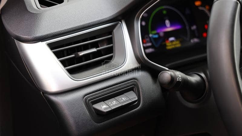 Renault Captur Hybrid 1.6 Intens