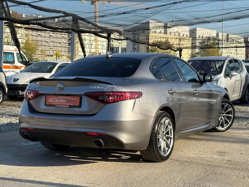 Alfa Romeo Giulia 2.0 Q4 Autom Super