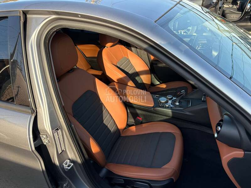 Alfa Romeo Giulia 2.0 Q4 Autom Super